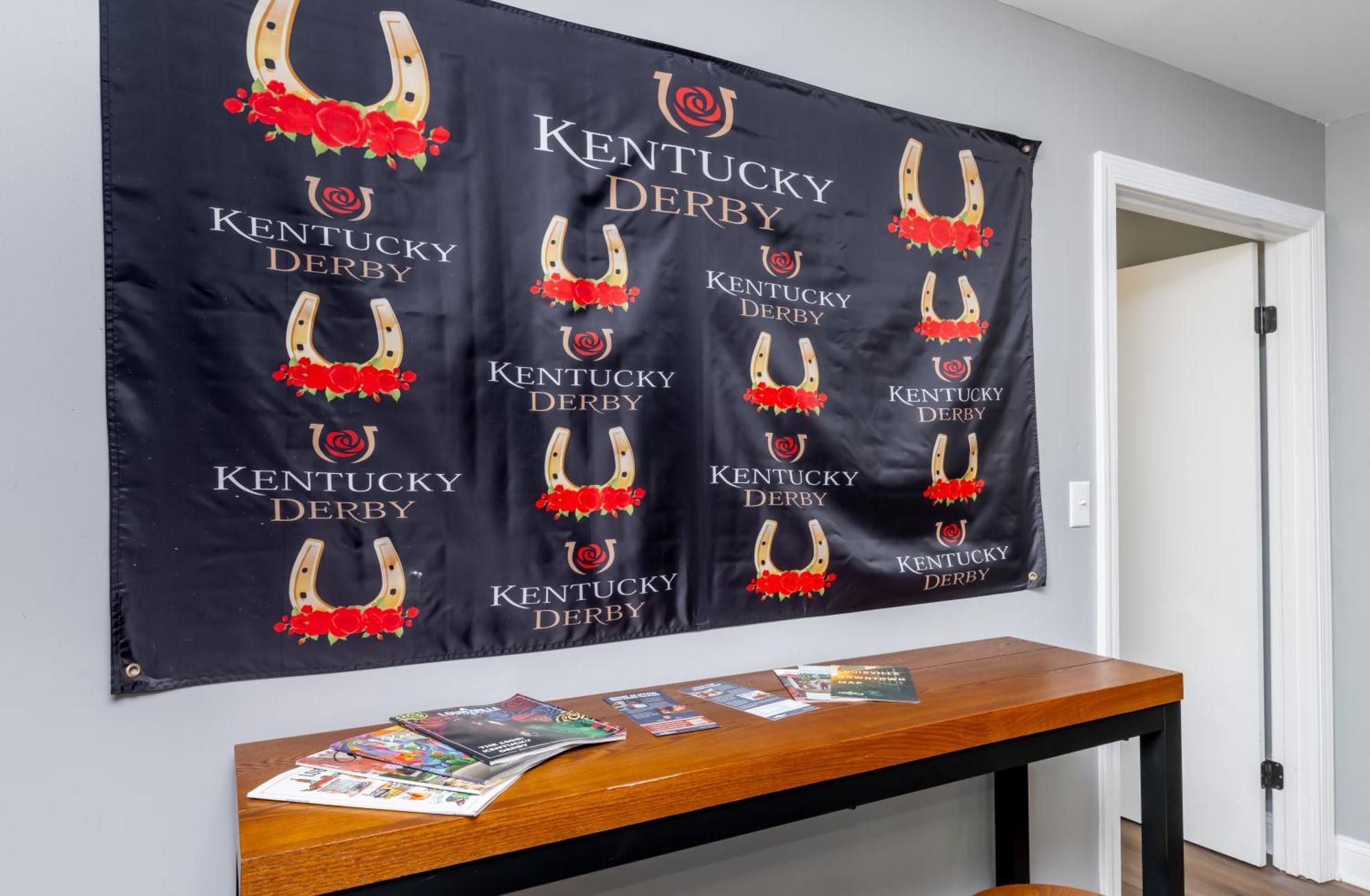 The Lucky Horseshoe Louisville Esterno foto